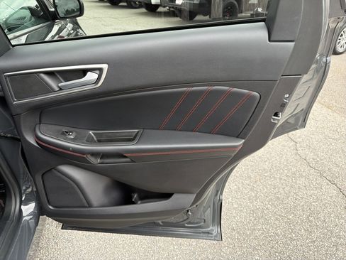 Used 2021 Ford Edge ST-Line image 26