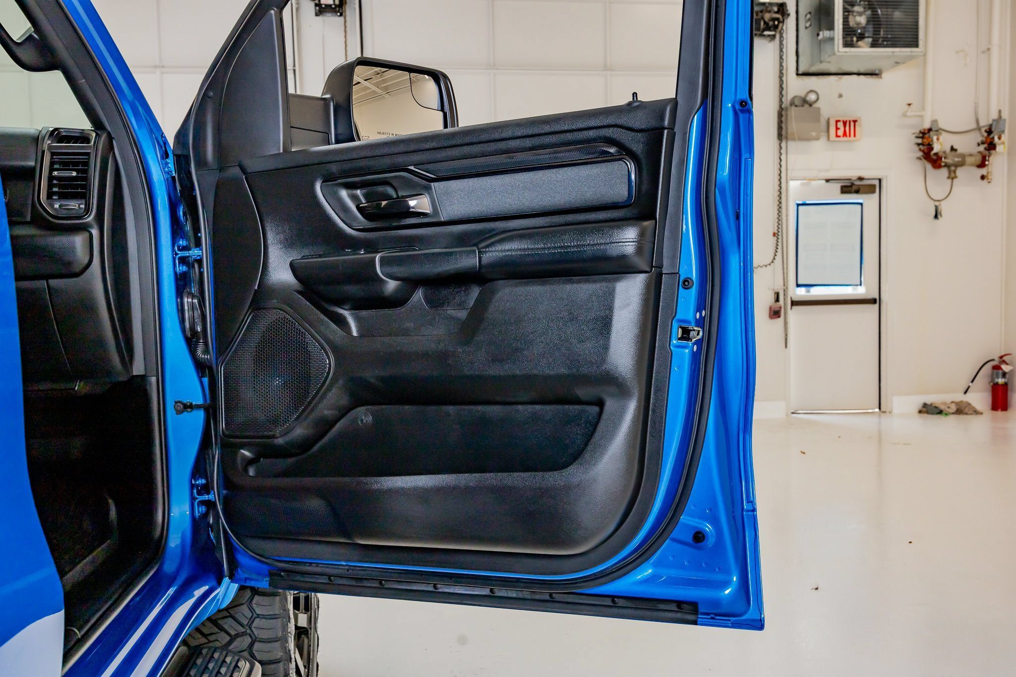 Used 2023 RAM 1500 Big Horn AWD/4WD image 39