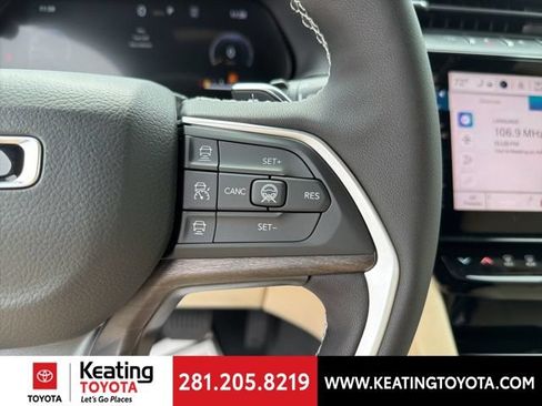 Used 2026 Jeep Grand Cherokee L Limited w/ Limited Altitude Package AWD/4WD image 23