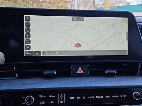 Used 2025 Kia Sportage X-Line w/ Premium Package image 24