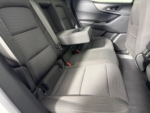 Used 2025 Chevrolet Equinox LT FWD image 19