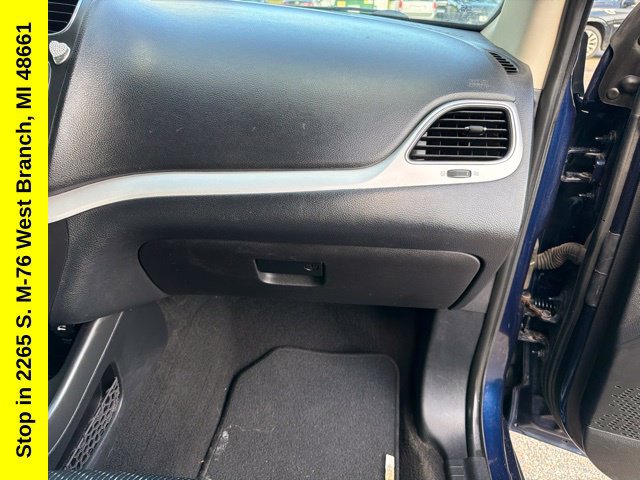 Used 2020 Dodge Journey SE w/ SE Popular Equipment Group FWD image 29