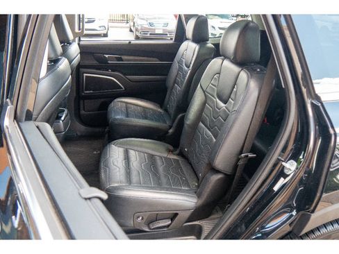 Used 2020 Kia Telluride SX w/ SX Prestige Package AWD/4WD image 18