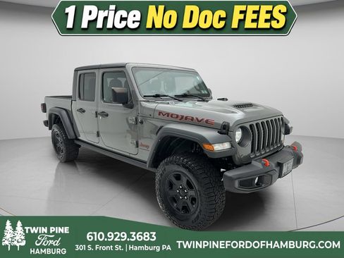 Used 2023 Jeep Gladiator Mojave w/ Cold Weather Group AWD/4WD image 1