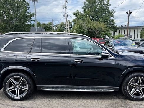 Used 2022 Mercedes-Benz GLS 450 4MATIC image 9