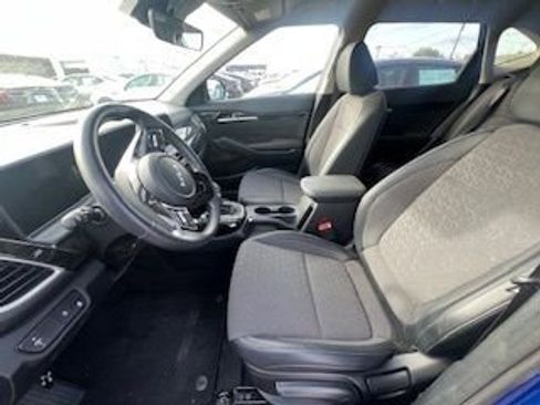 Used 2025 Kia Seltos S image 17