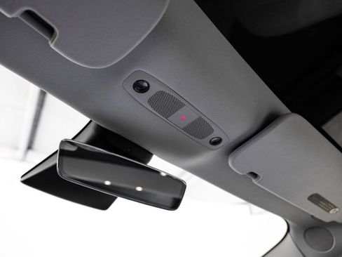 Used 2021 Tesla Model 3 Performance image 21