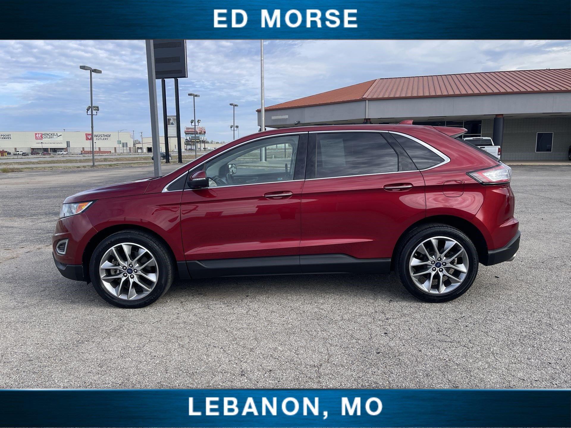 Used 2018 Ford Edge Titanium w/ Cold Weather Package AWD/4WD image 5