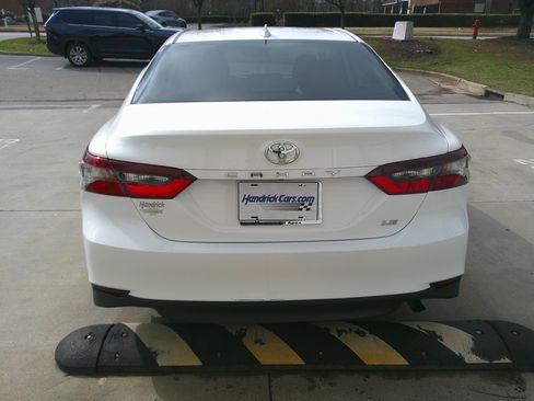 Used 2023 Toyota Camry LE image 11