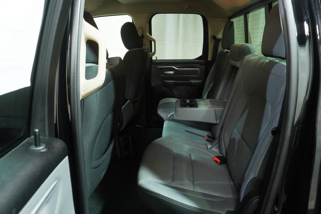 Used 2020 RAM 1500 Big Horn AWD/4WD image 13