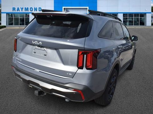 Used 2024 Kia Sorento SX Prestige w/ Olive Brown Leather Package AWD/4WD image 3