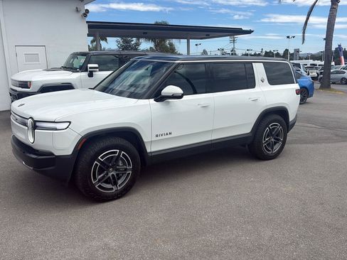 Used 2026 Rivian R1S Adventure AWD/4WD image 4