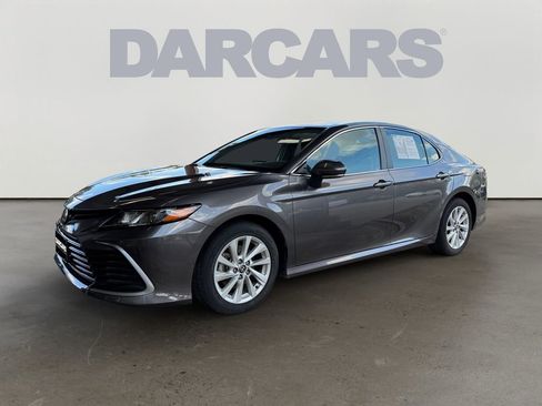 Used 2024 Toyota Camry LE w/ Convenience Package image 3