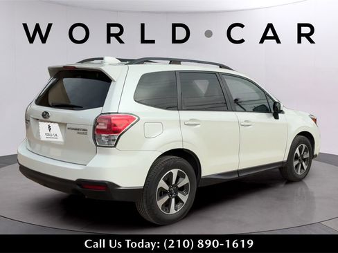 Used 2017 Subaru Forester 2.5i Premium w/ All-Weather Package image 14