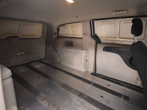 Used 2012 RAM C/V w/ Trailer Tow Group FWD image 18