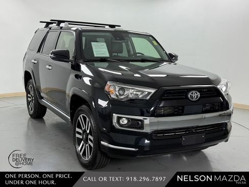 Used 2022 Toyota 4Runner Limited AWD/4WD image 4