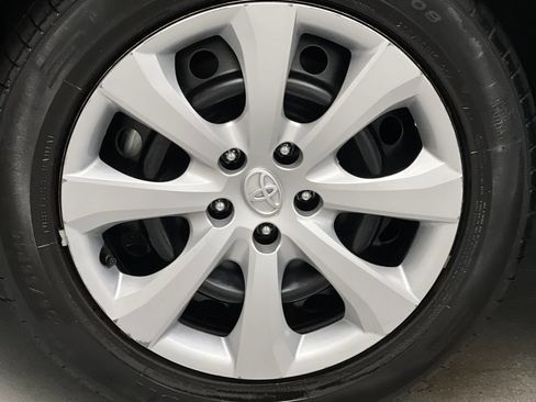 Used 2024 Toyota Corolla LE FWD image 61
