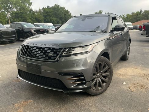 Used 2019 Land Rover Range Rover Velar R-Dynamic SE AWD/4WD image 2