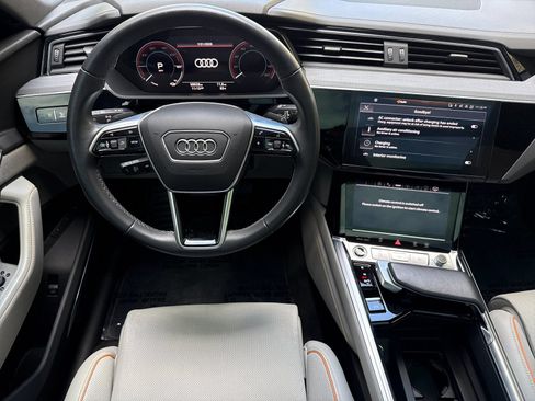Used 2024 Audi Q8 e-tron Premium Plus AWD/4WD image 14