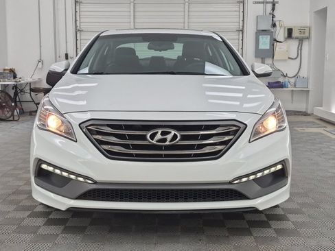 Used 2016 Hyundai Sonata Sport w/ Option Group 1V FWD image 2
