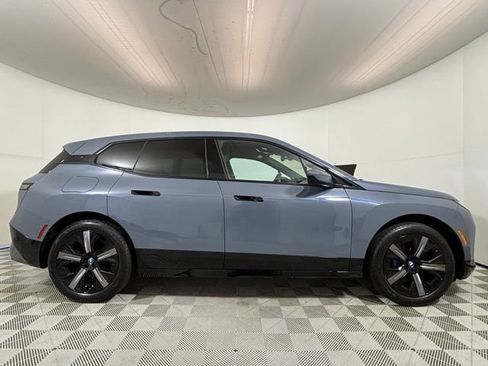 Used 2025 BMW iX xDrive50 AWD/4WD image 8