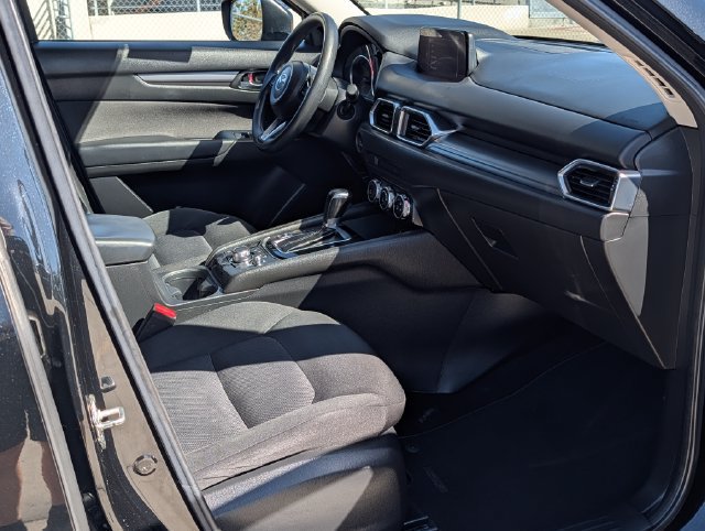 Used 2017 MAZDA CX-5 Sport FWD image 9