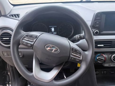Used 2018 Hyundai Kona SE image 11