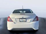 Used 2016 Nissan Versa SV image 4