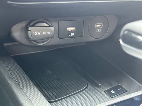 New 2025 Hyundai Elantra SEL image 28