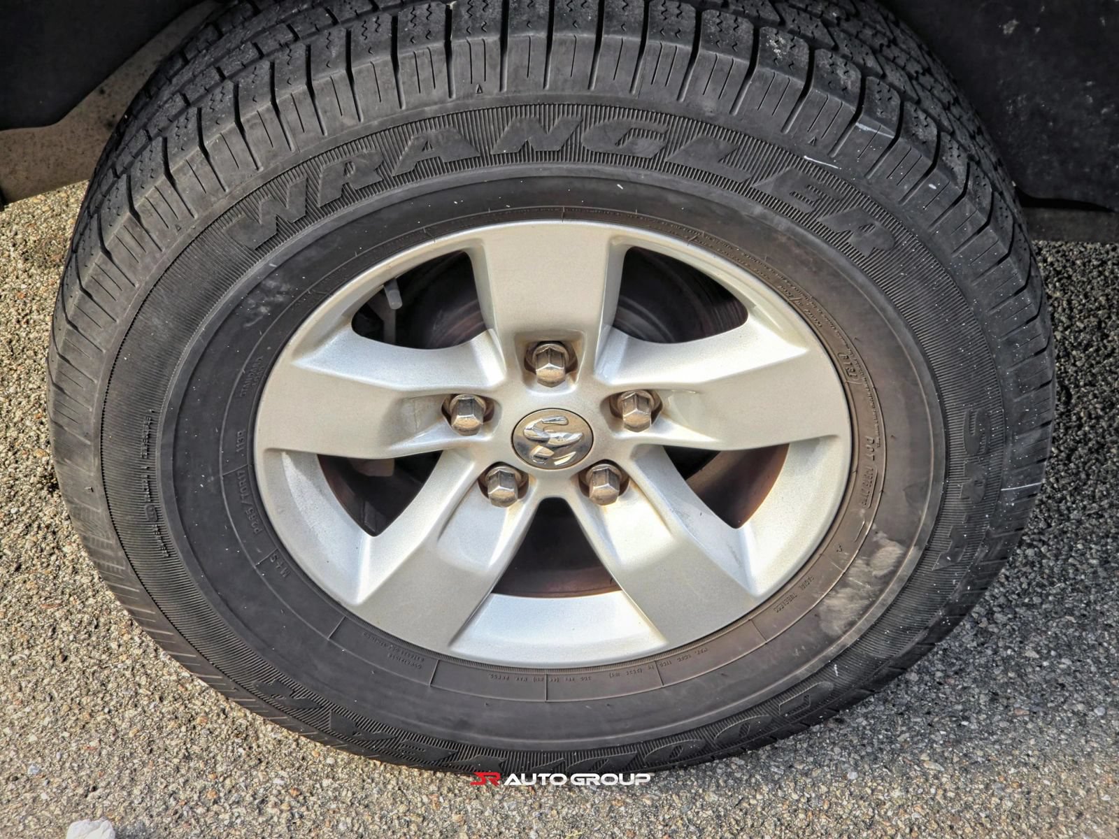 Used 2016 RAM 1500 Express RWD image 12