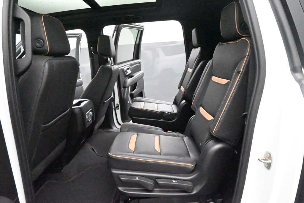 Used 2023 GMC Yukon XL AT4 AWD/4WD image 20