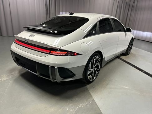 Used 2023 Hyundai Ioniq 6 SEL image 7