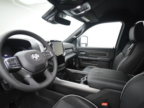 New 2026 RAM 2500 Laramie w/ Night Edition AWD/4WD image 32