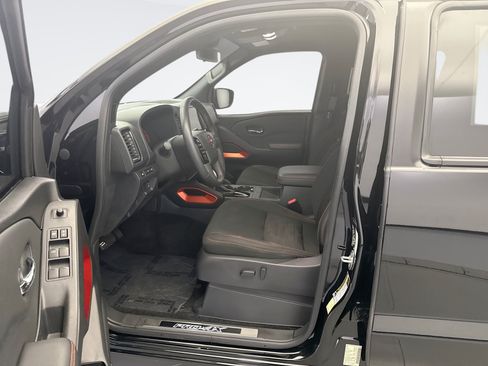 Used 2023 Nissan Frontier PRO-4X w/ Pro Convenience Package AWD/4WD image 10