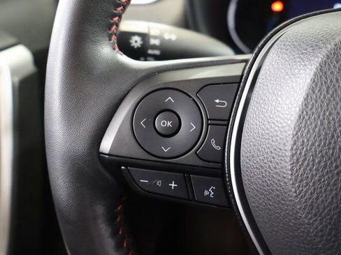 Certified 2022 Toyota RAV4 SE image 19