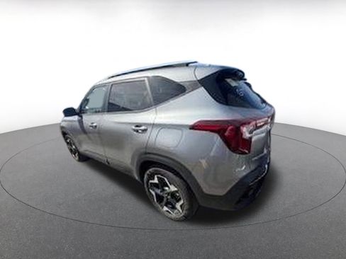 Used 2025 Kia Seltos S image 5