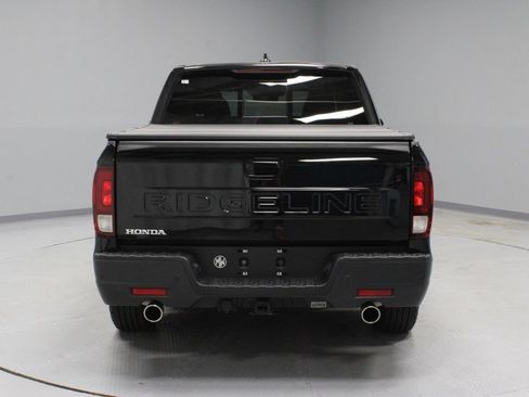 Used 2025 Honda Ridgeline Black Edition image 9