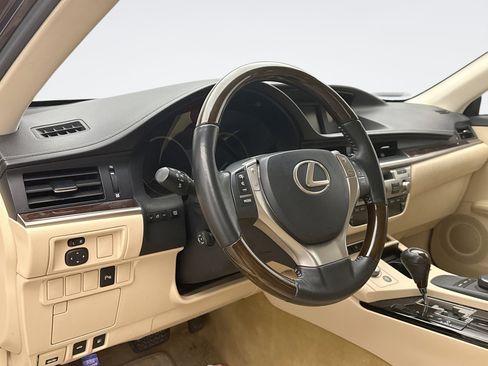 Used 2014 Lexus ES 350 image 7