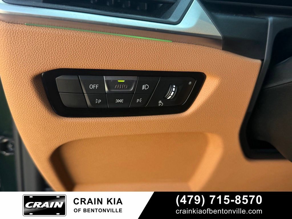 Used 2023 BMW i4 eDrive40 RWD image 12