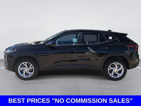 New 2026 Chevrolet Trax LS w/ LS Convenience Package FWD image 6