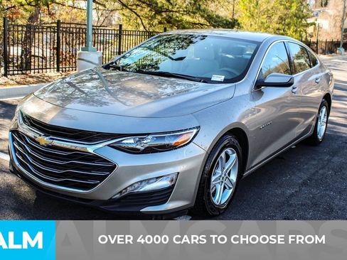 Used 2024 Chevrolet Malibu LT image 3