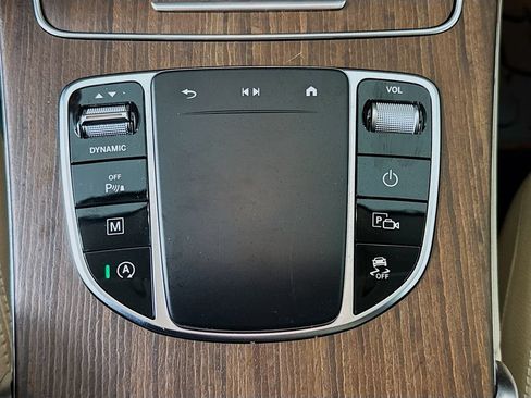 Used 2022 Mercedes-Benz GLC 300 4MATIC image 18