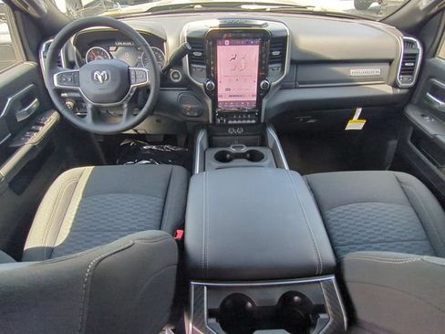 New 2026 RAM 2500 Big Horn AWD/4WD image 33