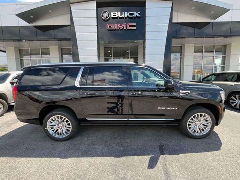 New 2026 GMC Yukon XL Denali AWD/4WD image 2