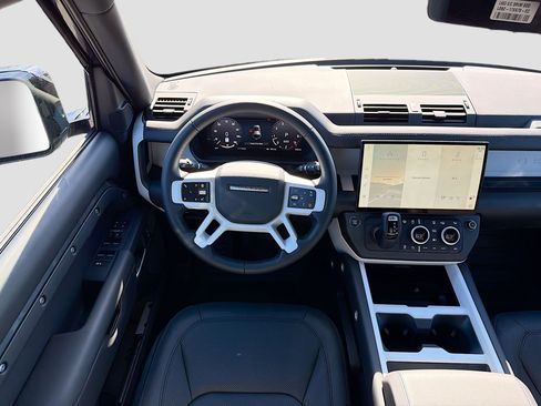New 2026 Land Rover Defender 110 S image 18