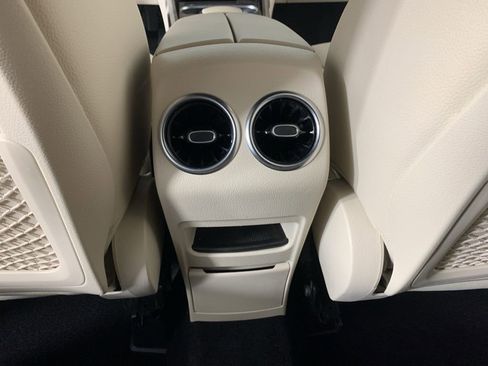 Used 2020 Mercedes-Benz GLB 250 image 33