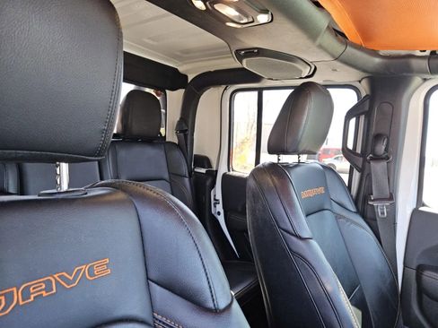 Used 2023 Jeep Gladiator Mojave w/ Trailer Tow Package image 14