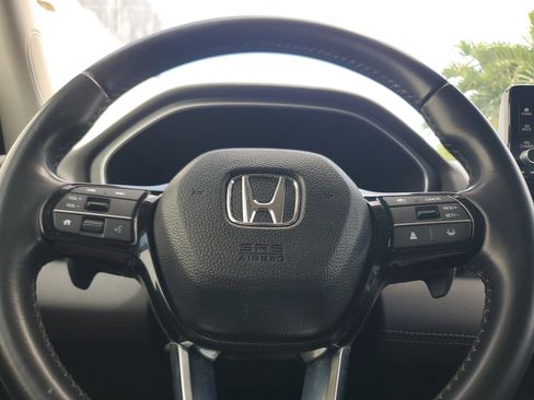Used 2023 Honda Pilot EX-L image 10
