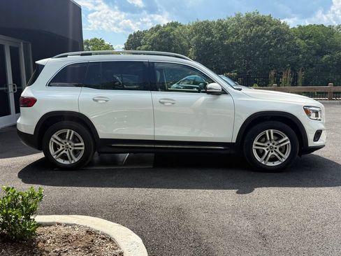 Used 2023 Mercedes-Benz GLB 250 4MATIC image 11