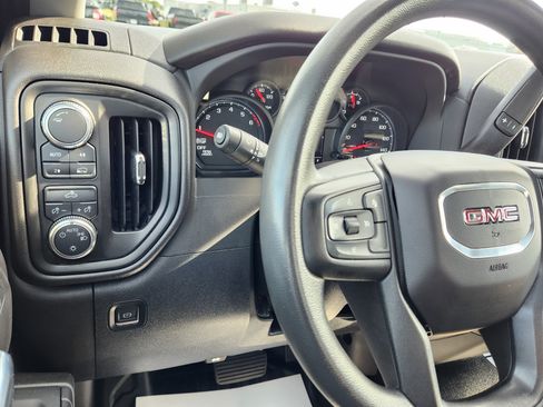 Used 2023 GMC Sierra 1500 Pro w/ Pro Value Package AWD/4WD image 19